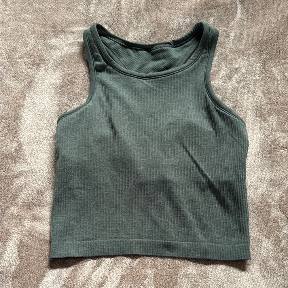 Lululemon Ebb to Street Crop Tank